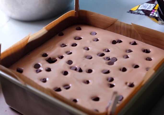 Show me a jigglier cake 🫢 #chocolatecake #soufflecake #jigglycake #sp... |  chocolate souffle cake | TikTok