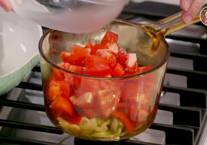 Step 8 【Tomato sauce】