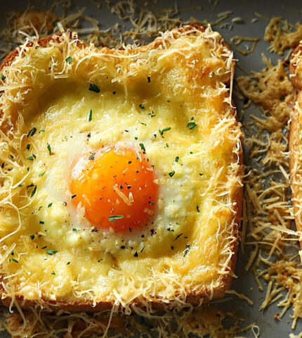 Super easy cheese eggs toast in 15 mins