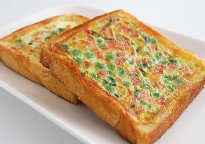 Easy Stuffed Bread Omelette
