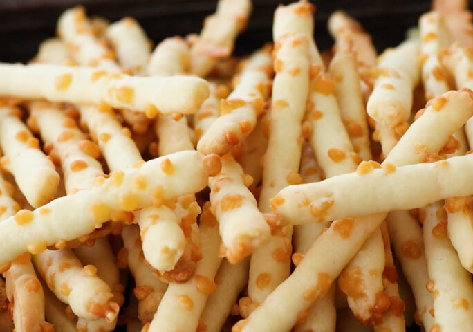 Have cheese at home? Can’t find any easier than this! Healthy and tastes better than potato fries!