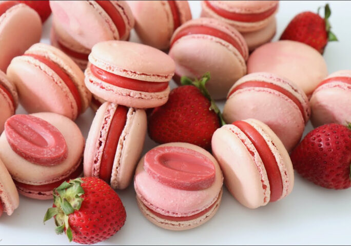 A Simple Guide On How To Make Strawberry Macarons