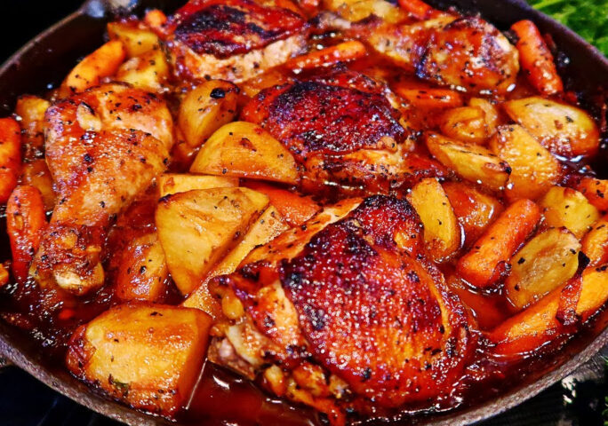 One Pan Honey Garlic Chicken & Veggies Recipe – Easy Chicken and Potatoes