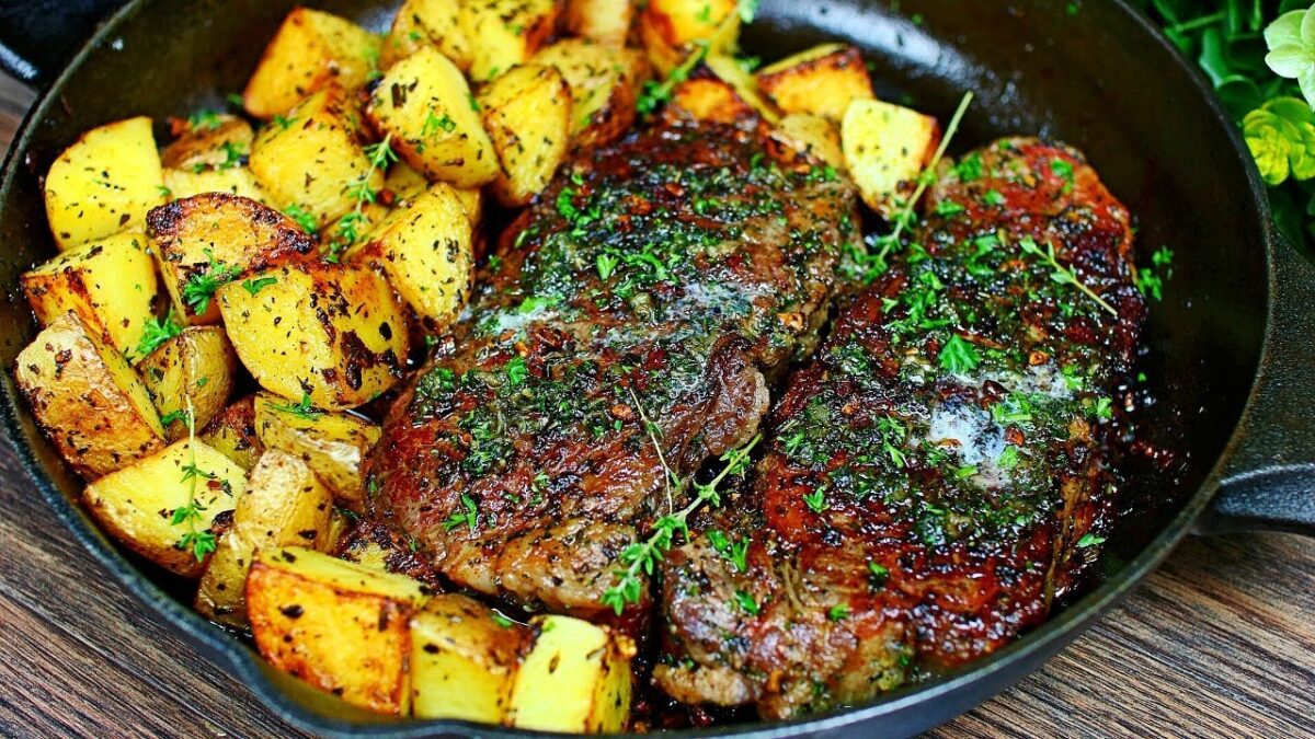 Skillet Garlic Butter Herb Steak and Potatoes Recipe – Easy Steak and Potatoes | steak | potatoes | 