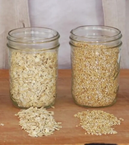 Clean Eating Oatmeal 101 – Everything You Need To Know About Oats