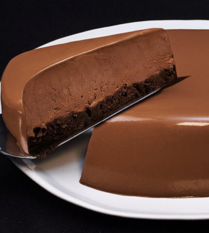 Excellent chocolate mousse without oven, baking and gelatin! Simply the best cake recipe...