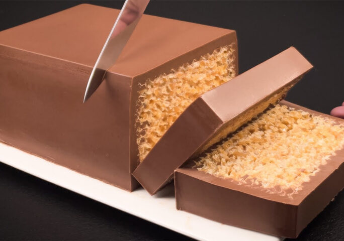 Kit Kat Cake – Chocolate Peanut Butter Waffle Cake