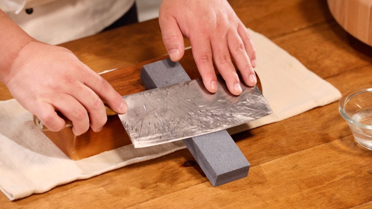 How To Keep Your Knife Sharp & Knife Safety knife skill Taste Life