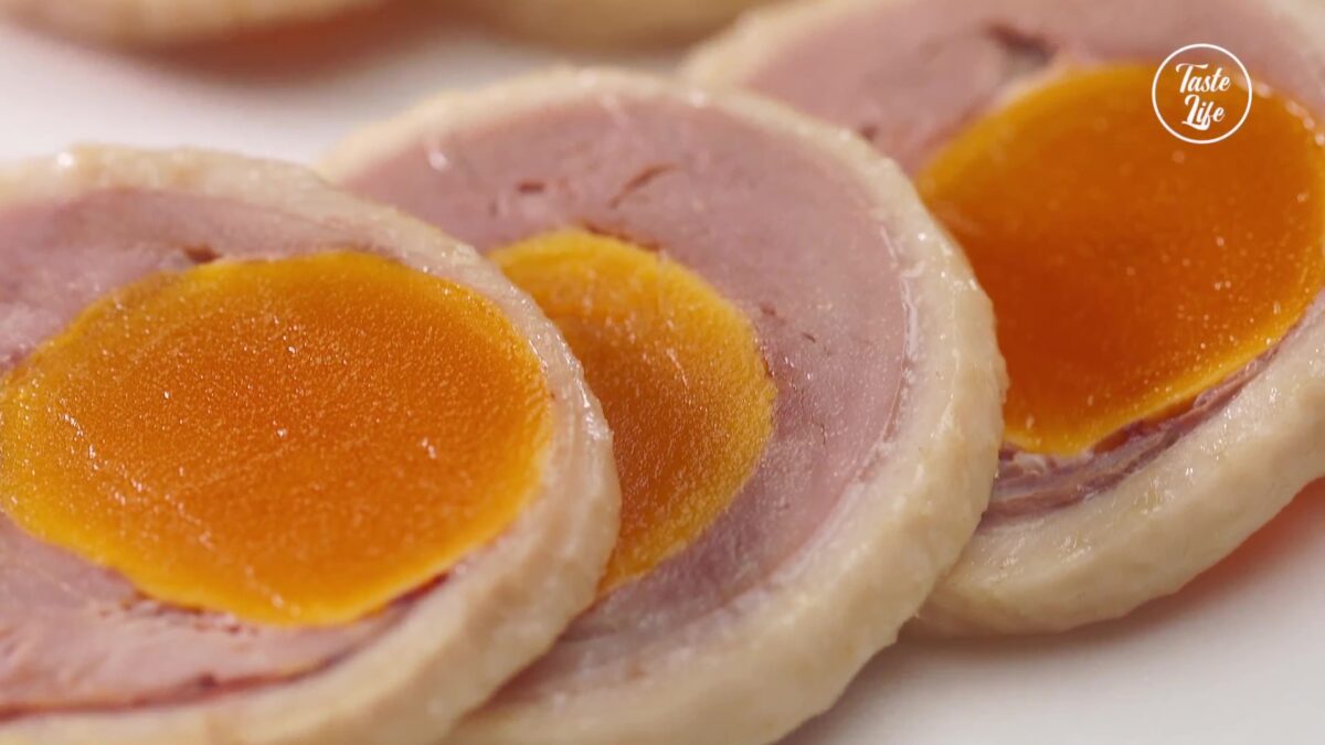 Chinese-Style Duck Roll-Ups | duck recipes | how to cook duck | Taste Life